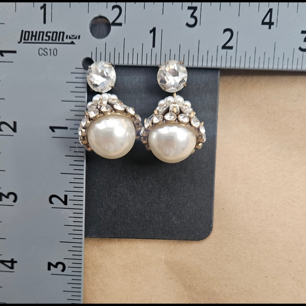 J Crew Crystal and Pearl Drop Earrings. New! - Picture 3 of 3